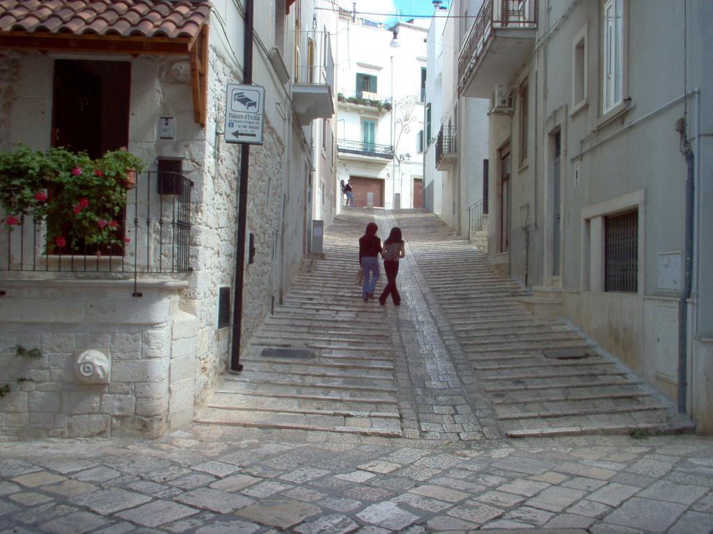Dimora Donna Clara Acomodação com café da manhã Conversano Quarto foto